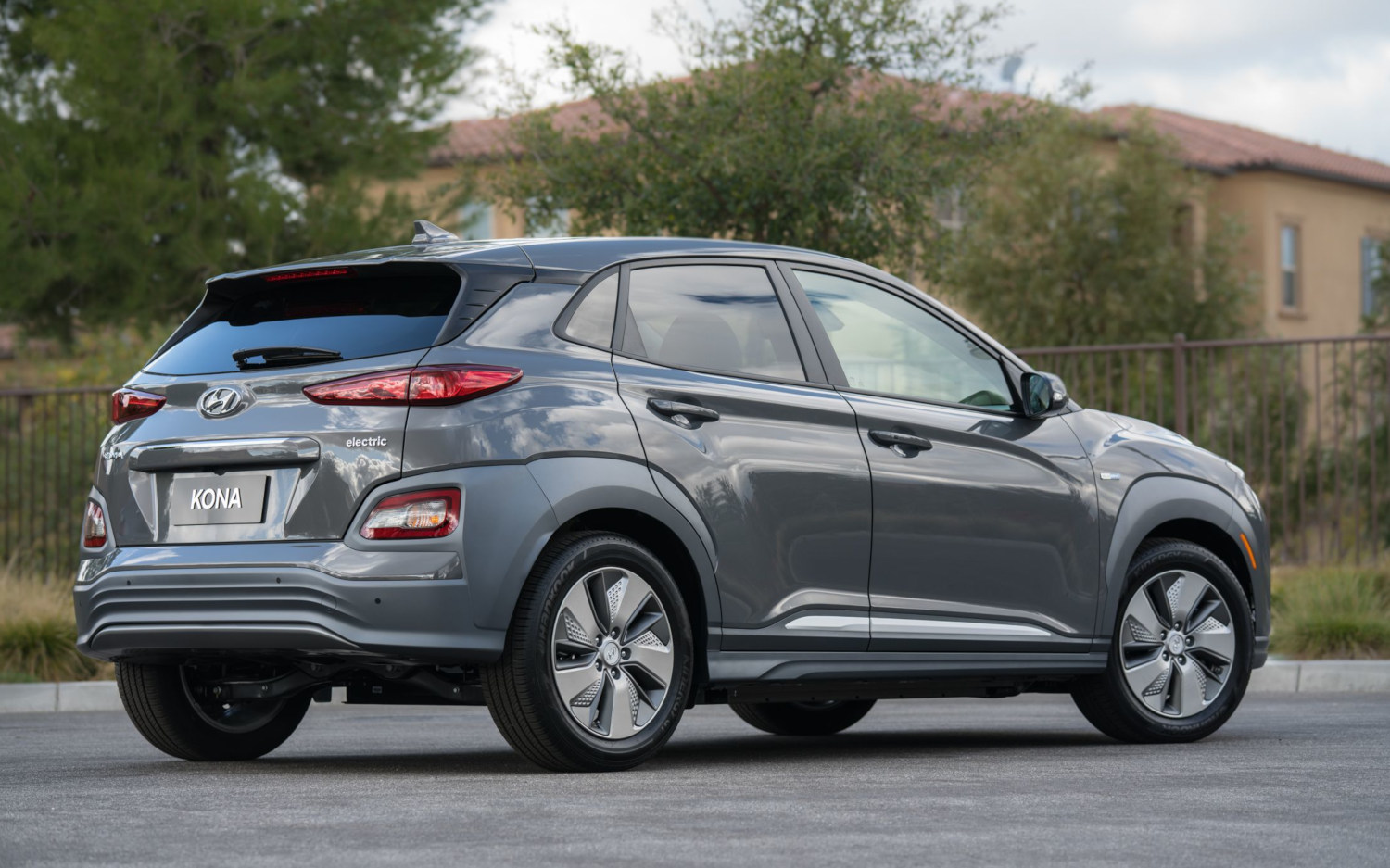 Hyundai Kona Ultimate Electric 2019 SUV Drive